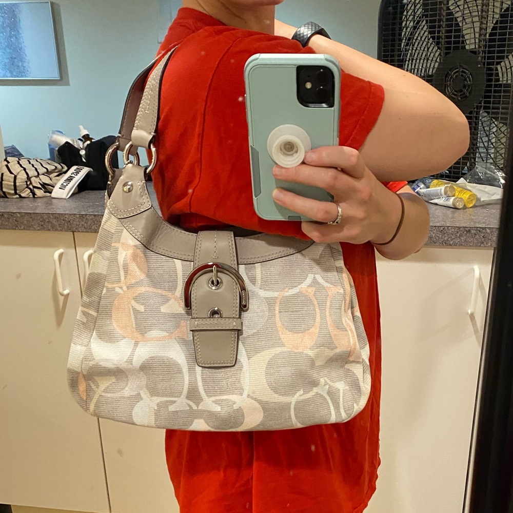 Unique Coach Purse - Picture 9 of 9